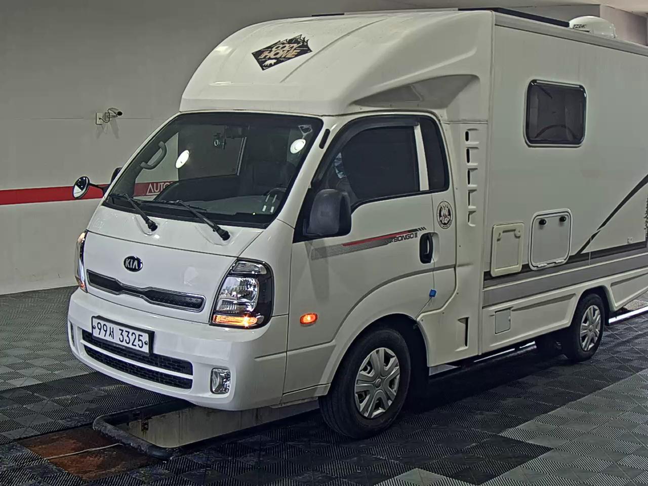 KIA BONGO 3