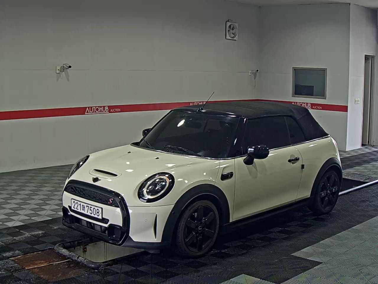 MINI Cooper Convertible