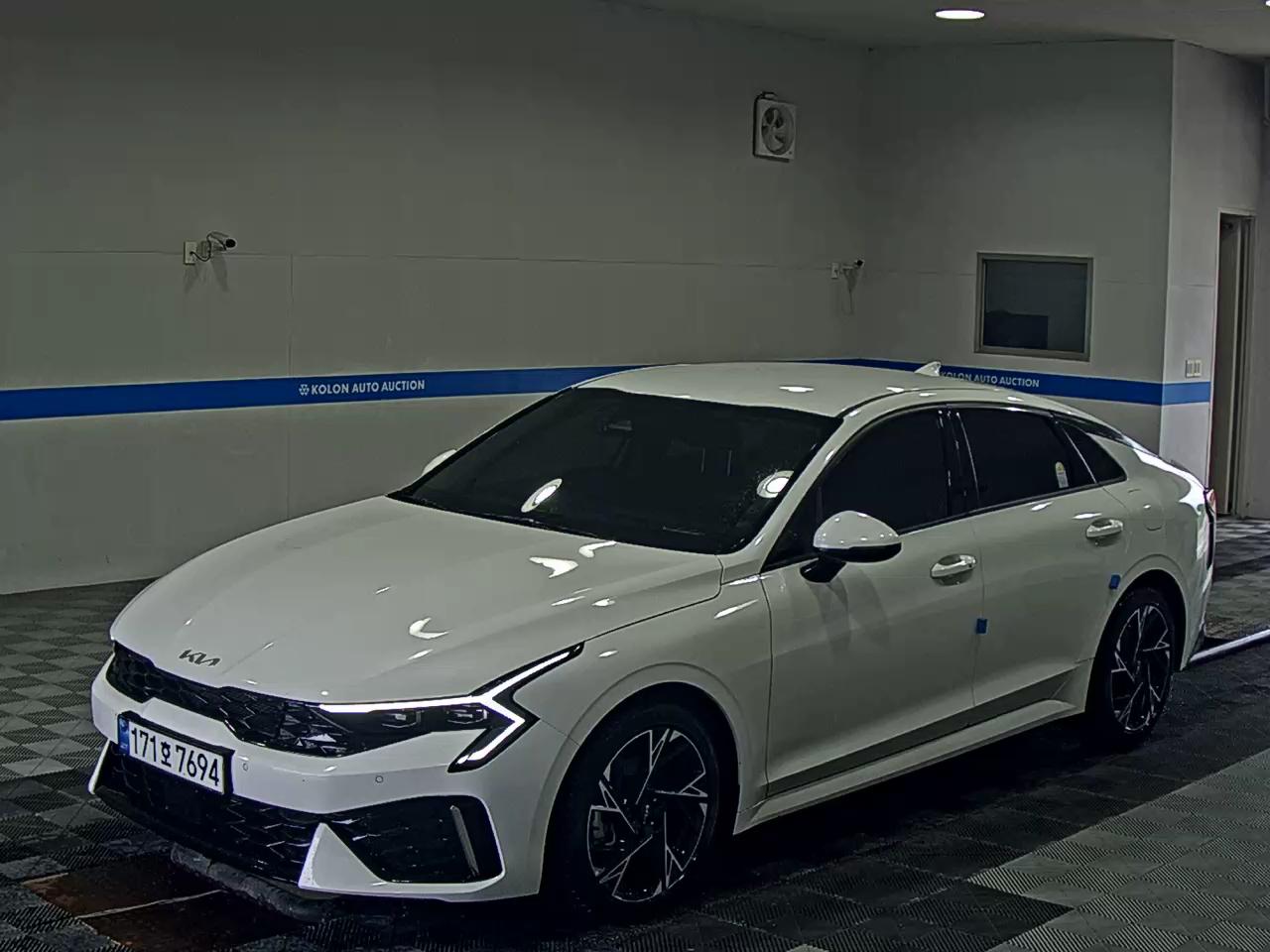 KIA K5