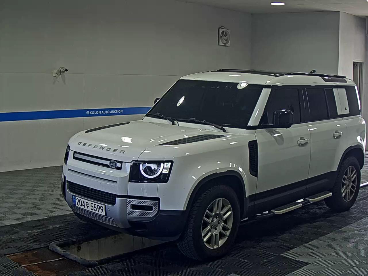 LAND ROVER DEFENDER