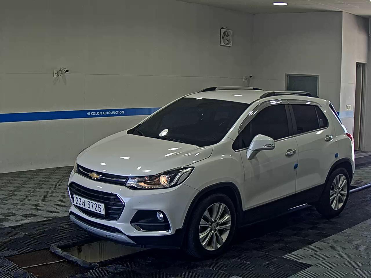 CHEVROLET TRAX