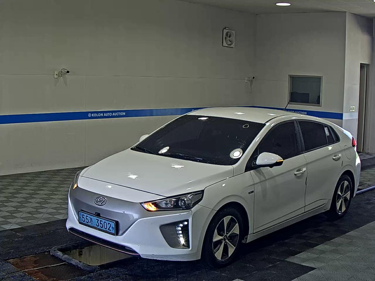 HYUNDAI IONIQ