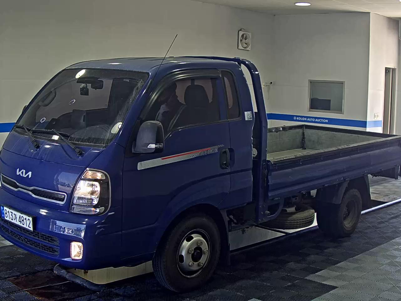 KIA BONGO 3