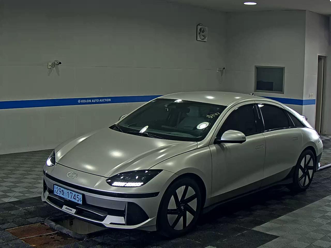 HYUNDAI IONIQ 6