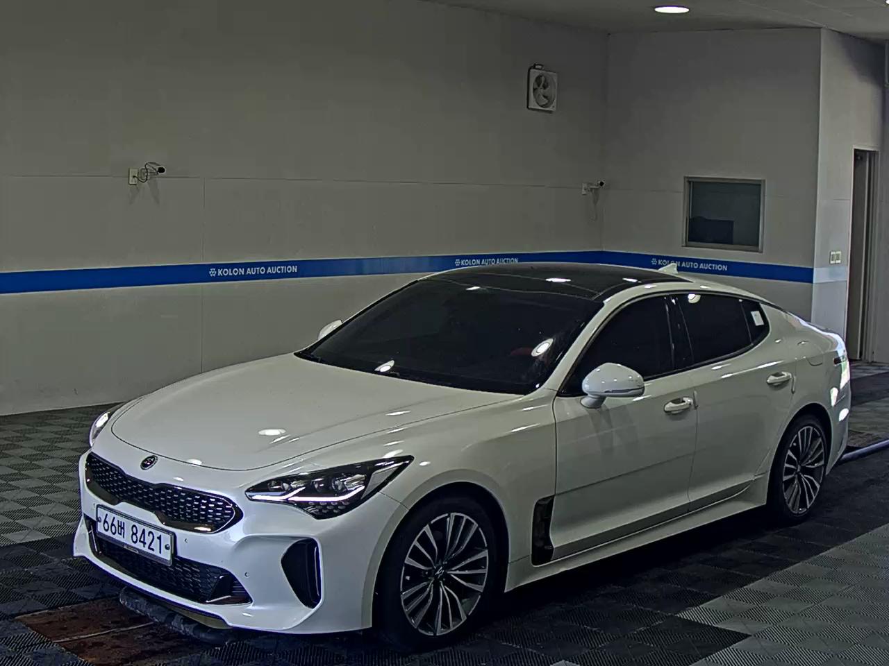 KIA STINGER