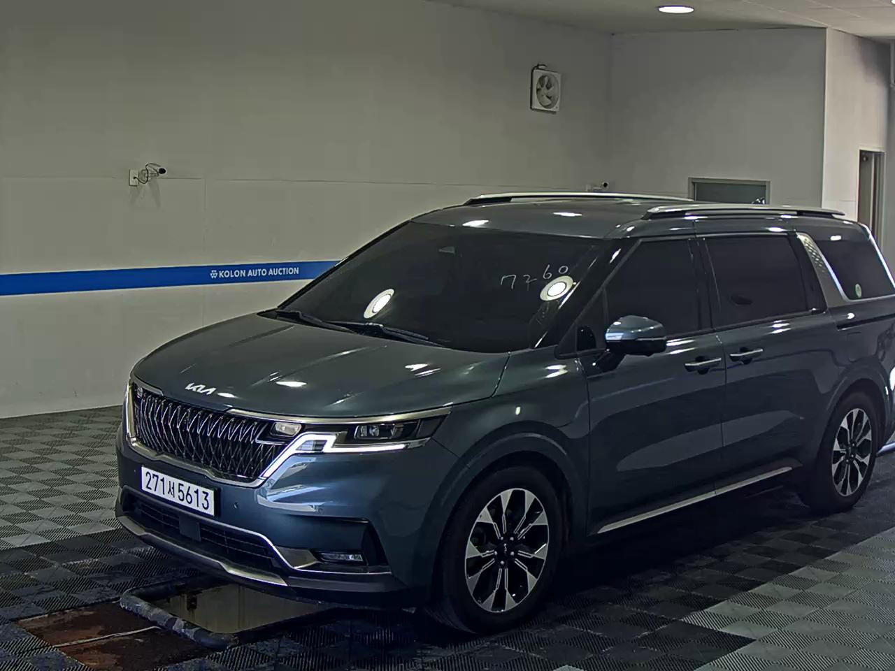 KIA CARNIVAL