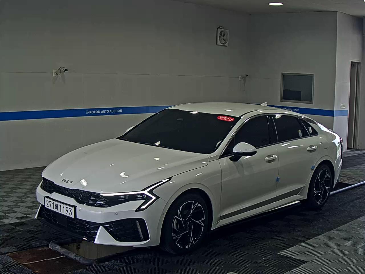 KIA K5
