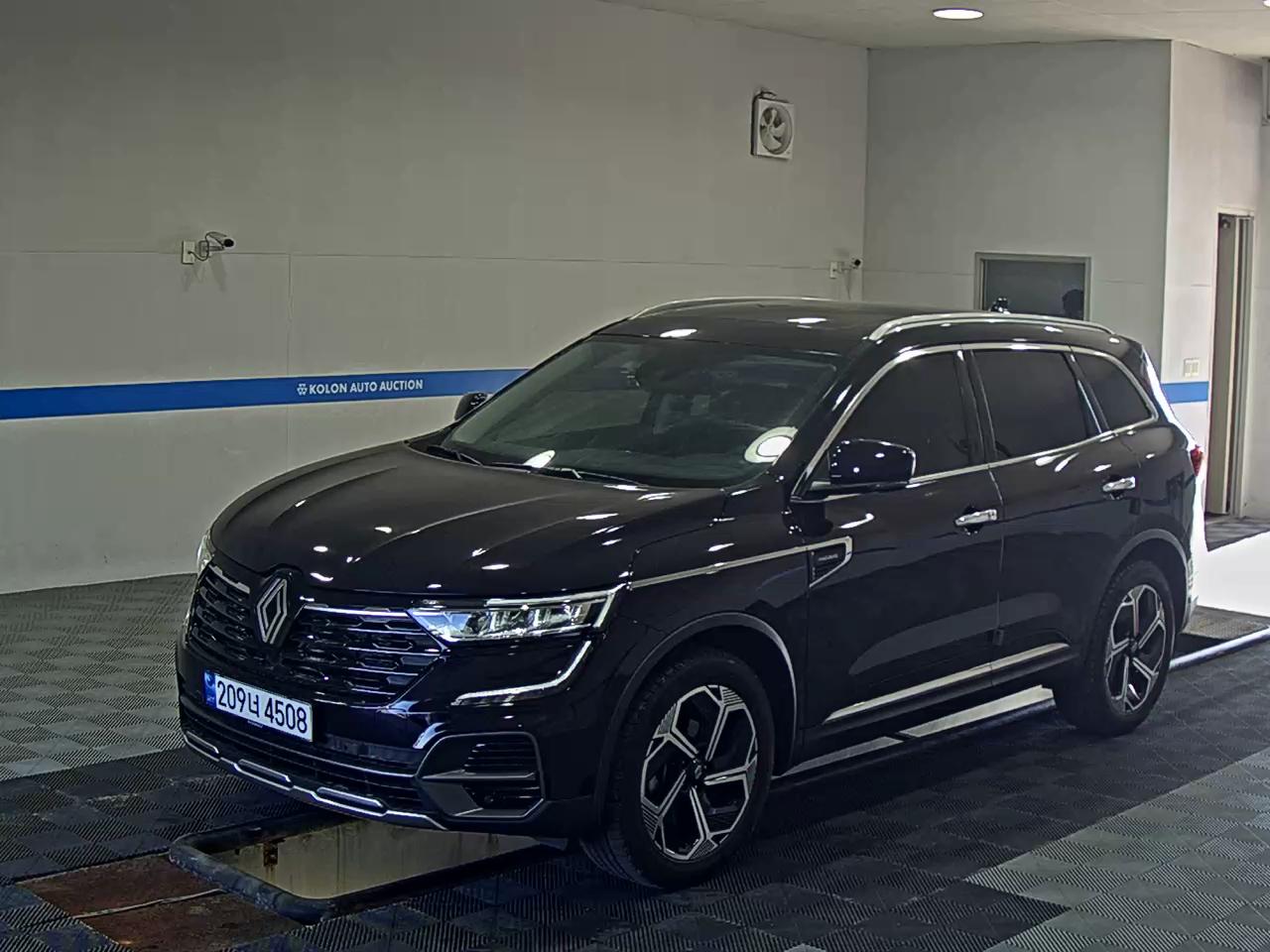 RENAULT QM6