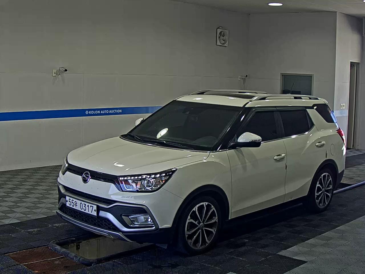 KG MOBILITY TIVOLI