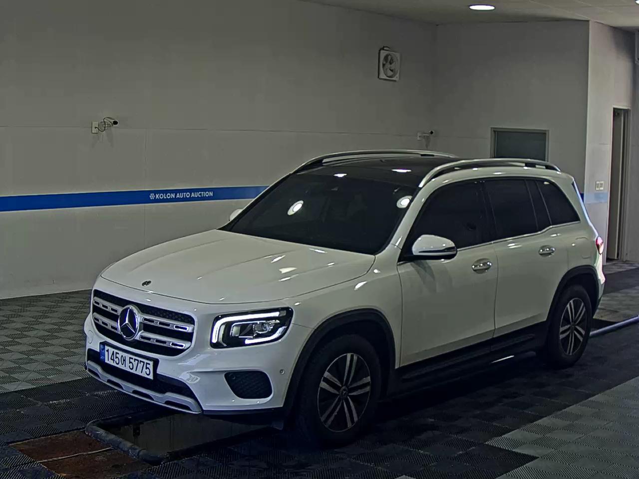 MERCEDES-BENZ GLB Class
