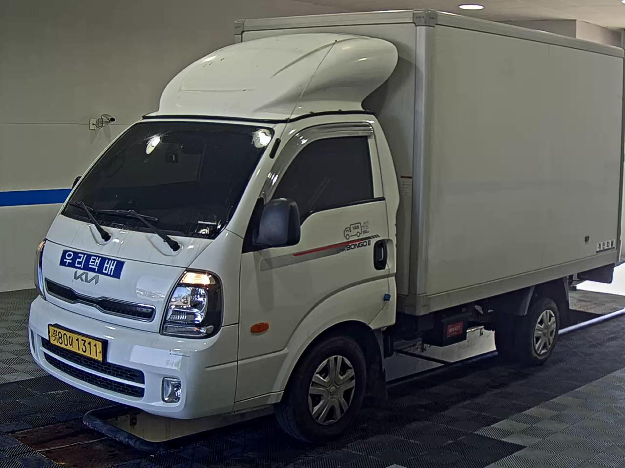 KIA BONGO 3